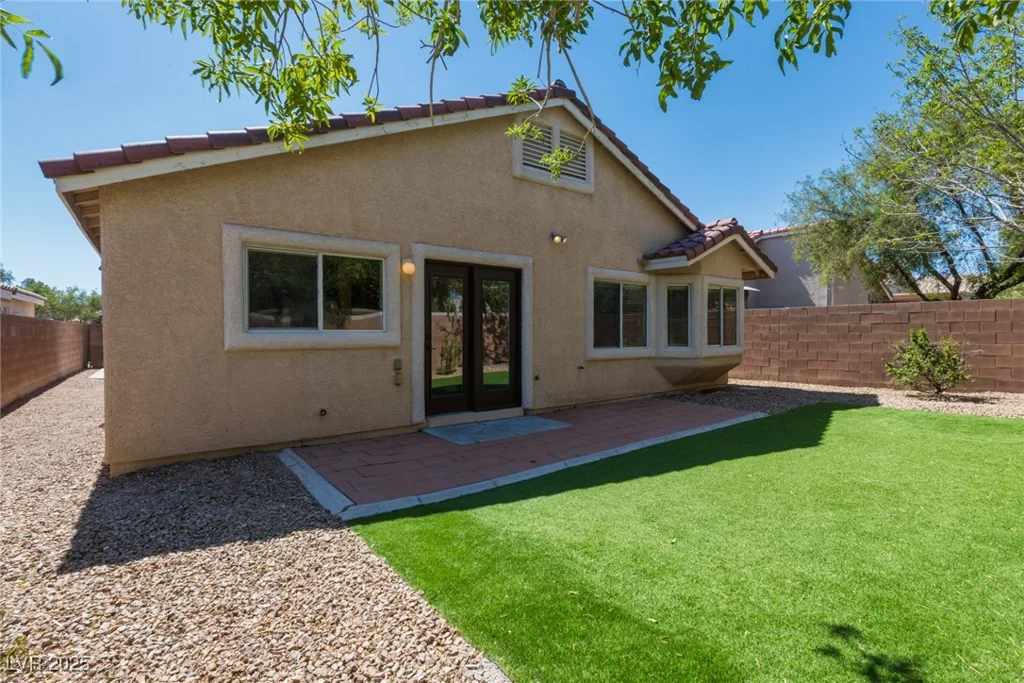 6740 Arctic Breeze, North Las Vegas, NV 89084
