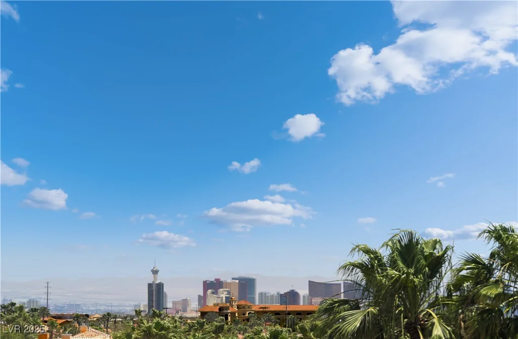 352 Angels Trace, Las Vegas, NV 89148