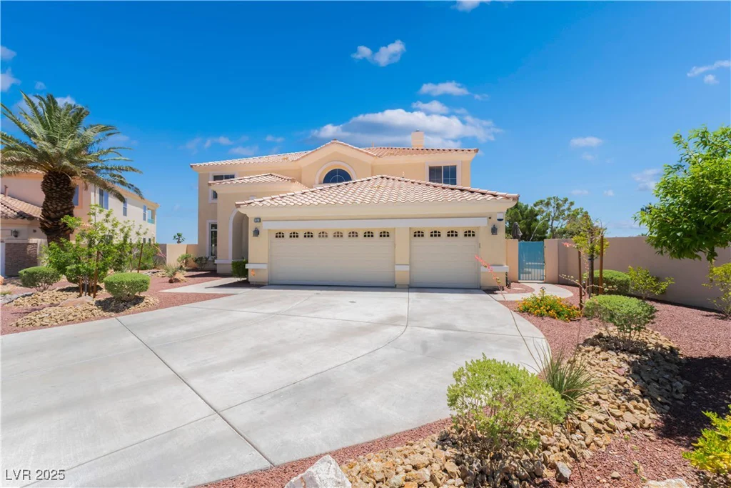 352 Angels Trace, Las Vegas, NV 89148