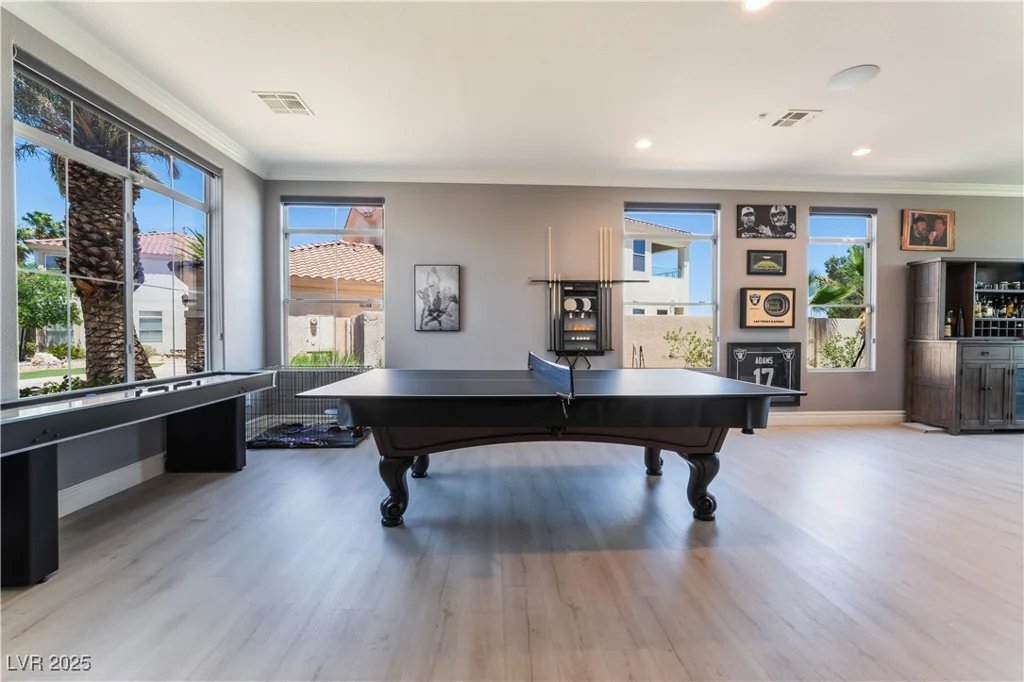 352 Angels Trace, Las Vegas, NV 89148