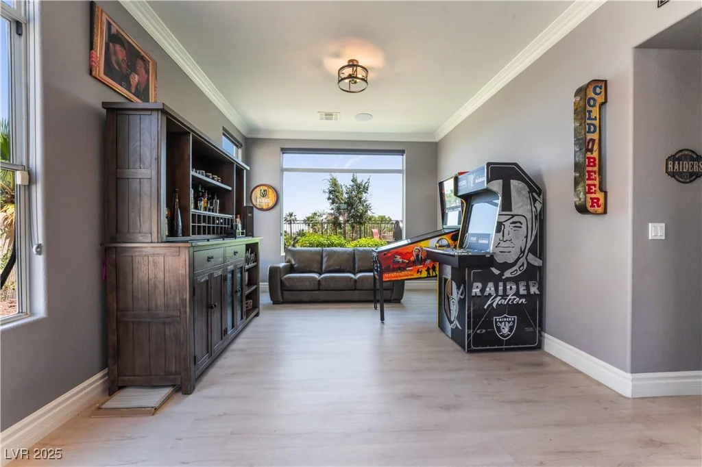 352 Angels Trace, Las Vegas, NV 89148
