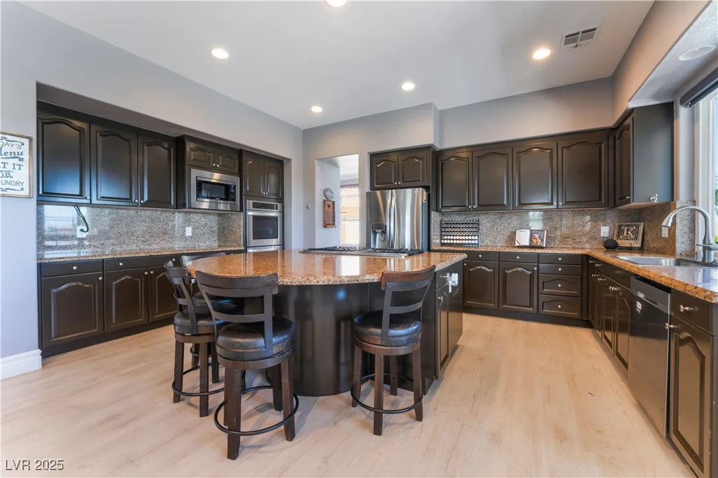352 Angels Trace, Las Vegas, NV 89148