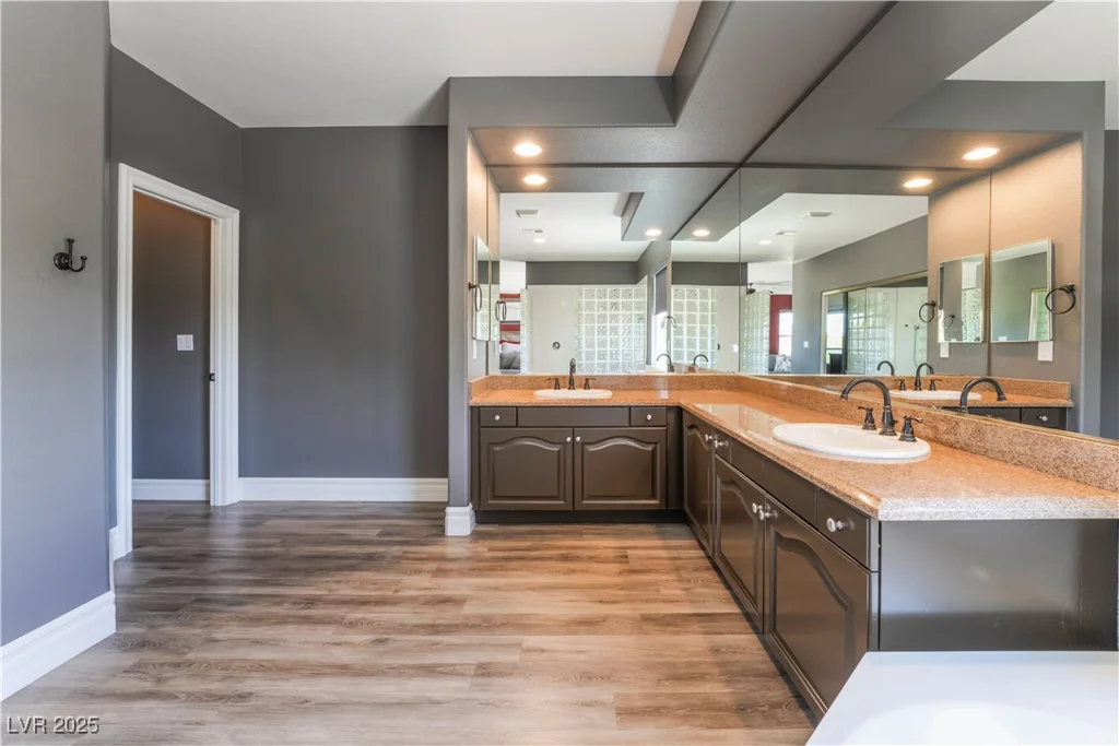 352 Angels Trace, Las Vegas, NV 89148