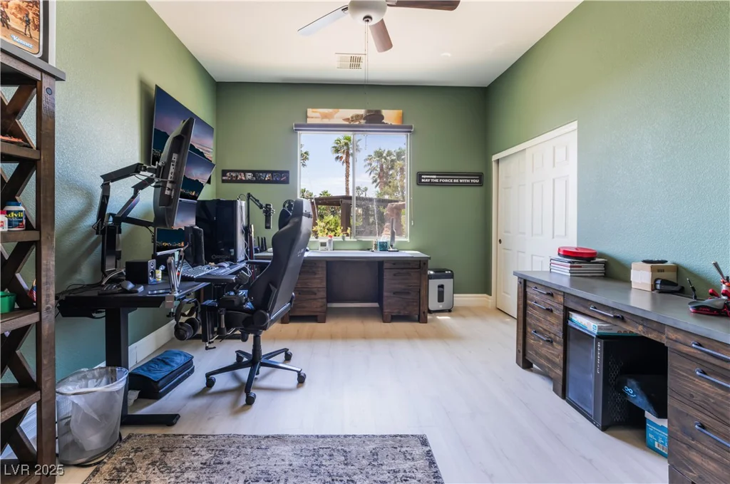 352 Angels Trace, Las Vegas, NV 89148