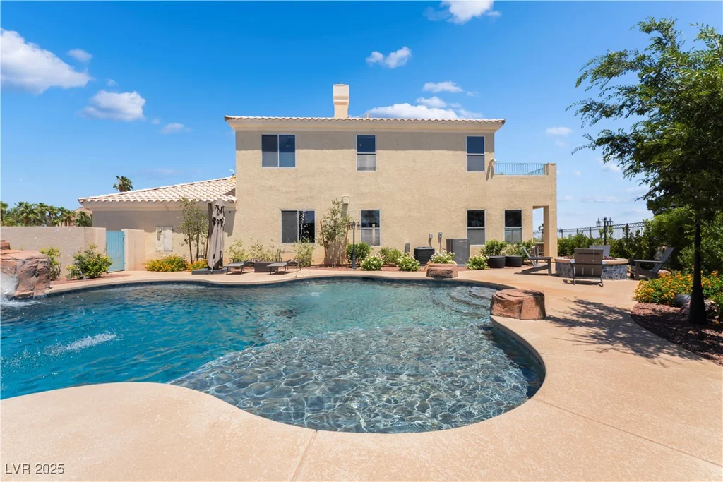 352 Angels Trace, Las Vegas, NV 89148