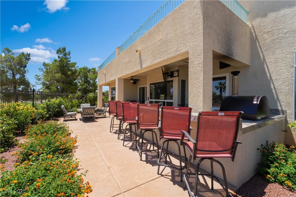 352 Angels Trace, Las Vegas, NV 89148