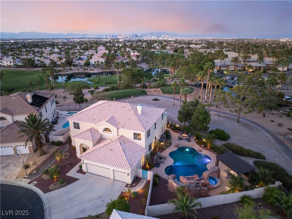 352 Angels Trace, Las Vegas, NV 89148