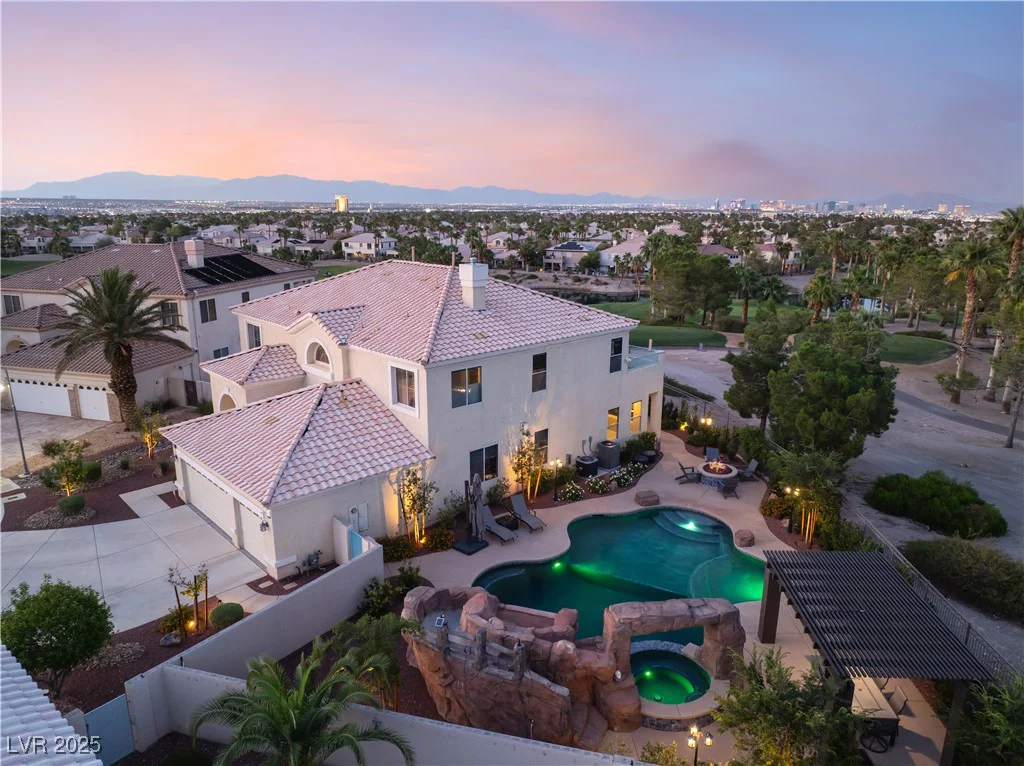 352 Angels Trace, Las Vegas, NV 89148