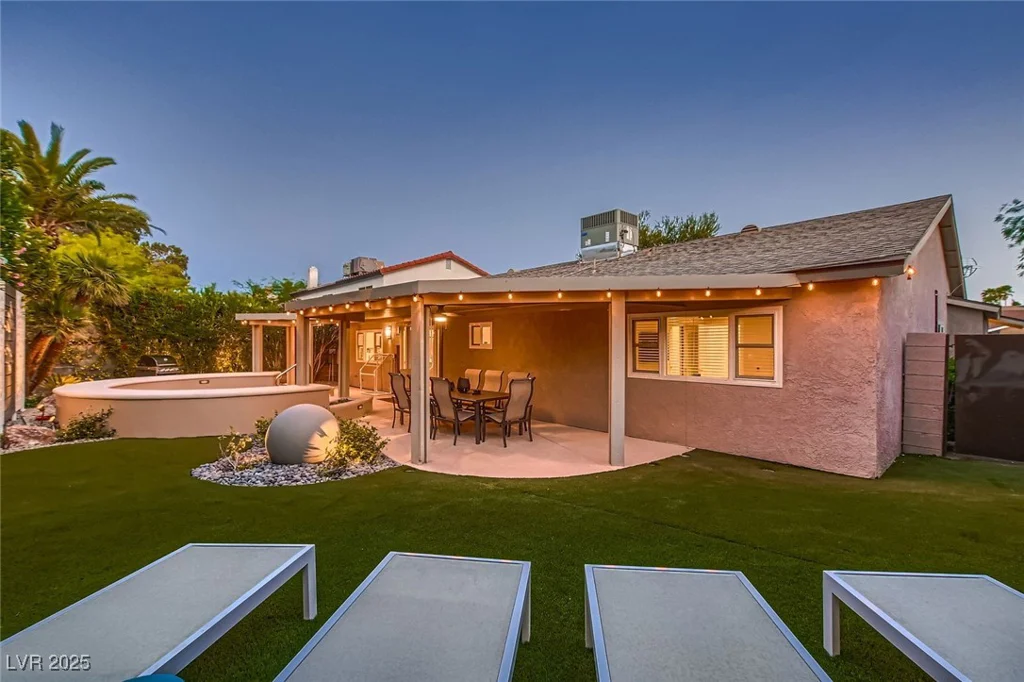 6316 Bluejay, Las Vegas, NV 89146