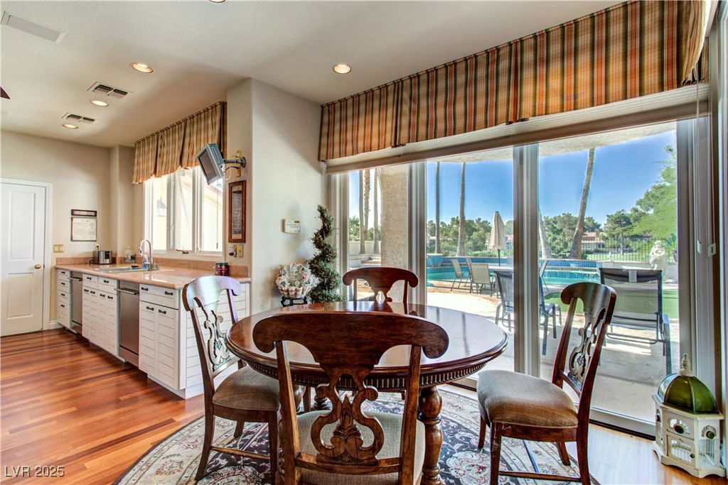 7889 Rancho Mirage, Las Vegas, NV 89113