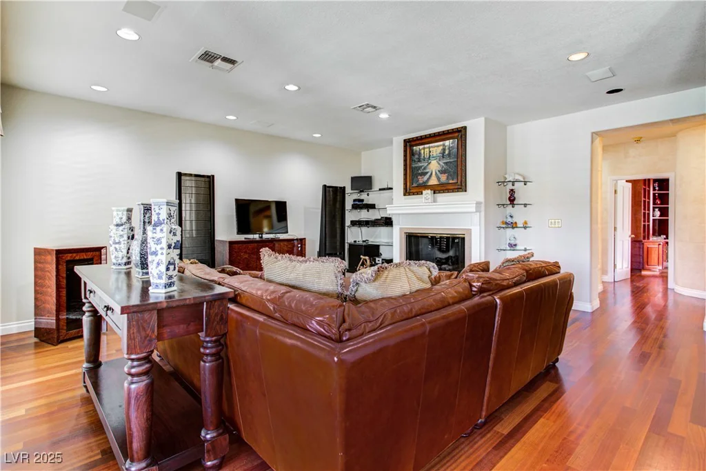 7889 Rancho Mirage, Las Vegas, NV 89113