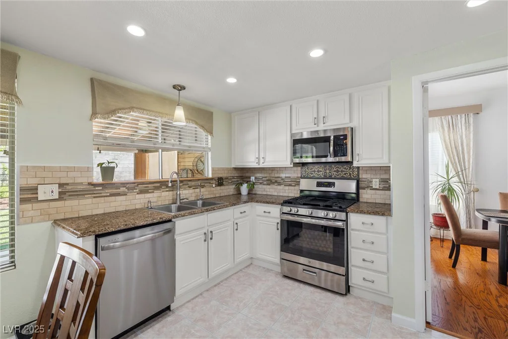 6746 Shelter, Las Vegas, NV 89103