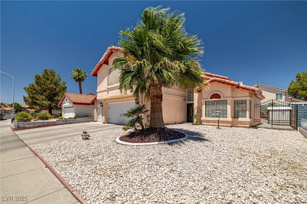 6746 Shelter, Las Vegas, NV 89103