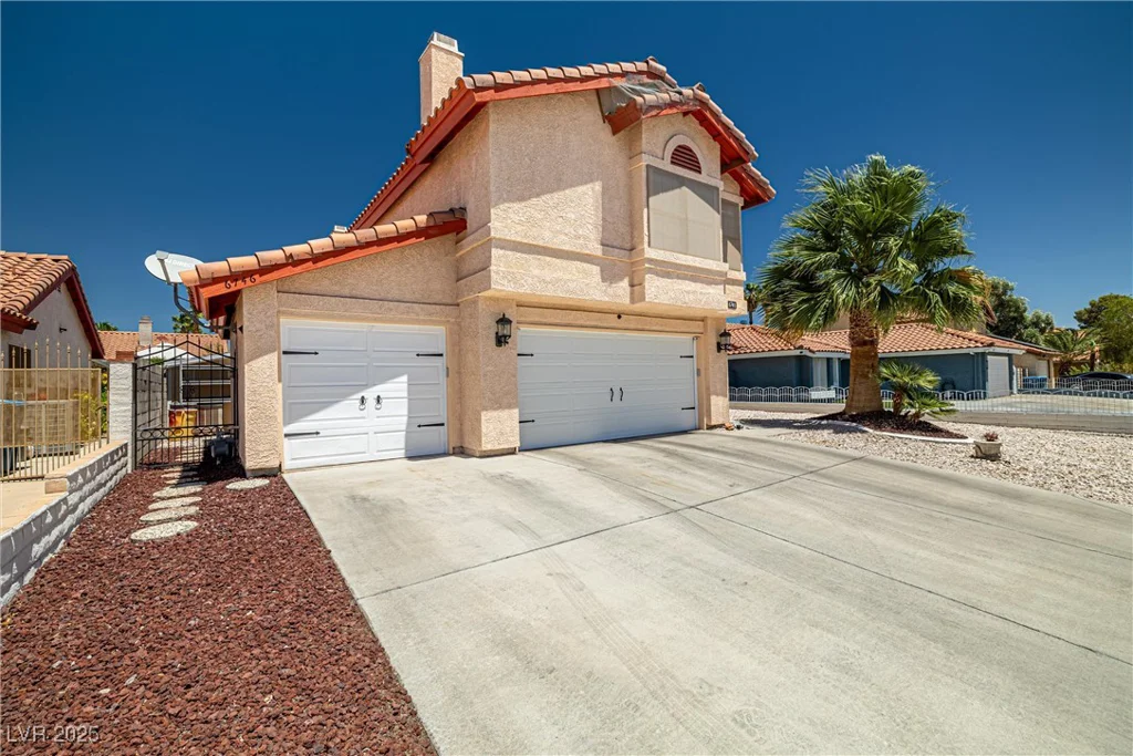 6746 Shelter, Las Vegas, NV 89103