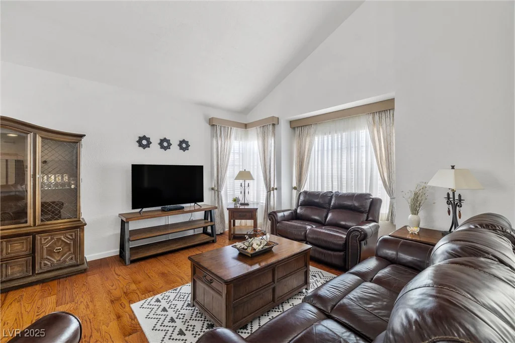 6746 Shelter, Las Vegas, NV 89103