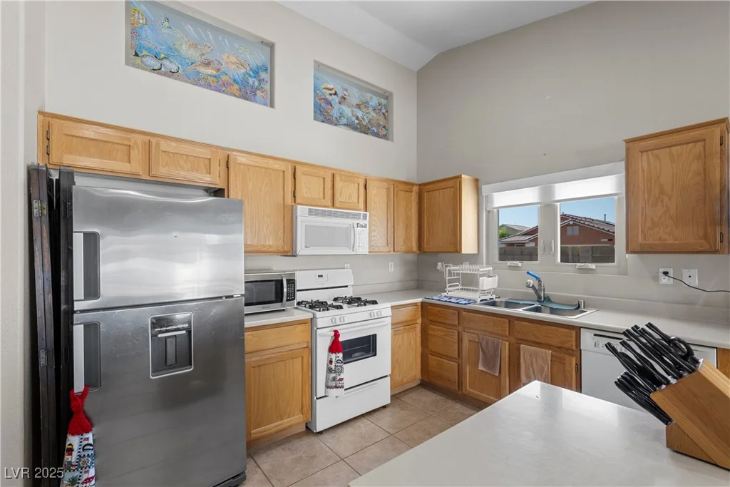 5117 Axbridge, North Las Vegas, NV 89031