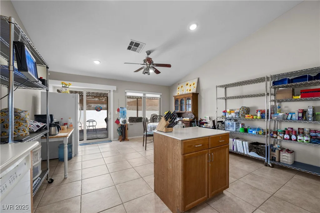 5117 Axbridge, North Las Vegas, NV 89031