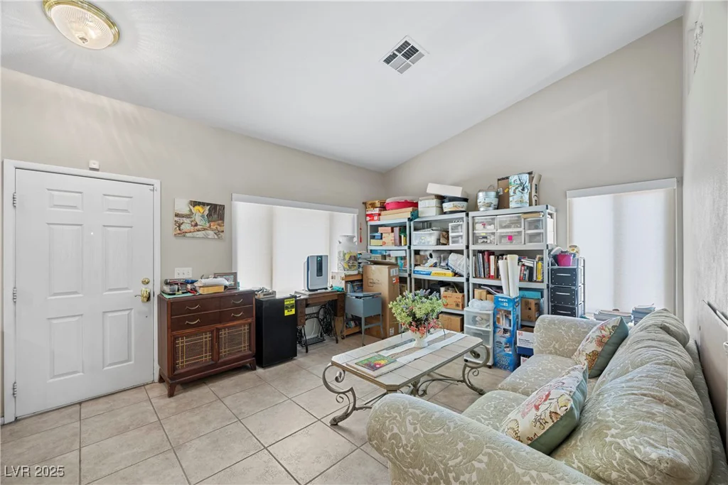 5117 Axbridge, North Las Vegas, NV 89031