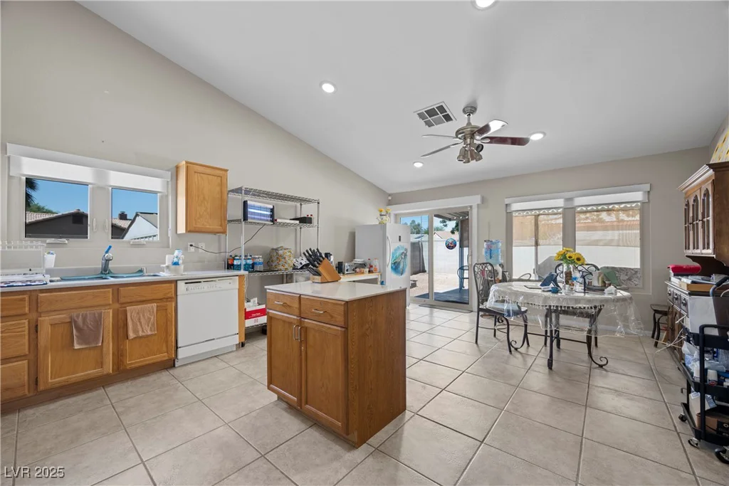 5117 Axbridge, North Las Vegas, NV 89031