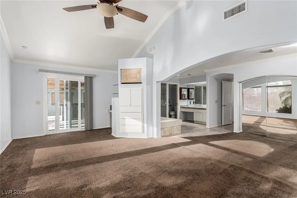 1393 Calmview, Las Vegas, NV 89110