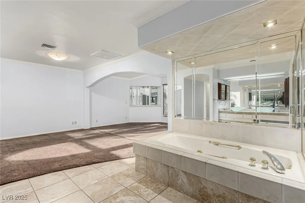 1393 Calmview, Las Vegas, NV 89110
