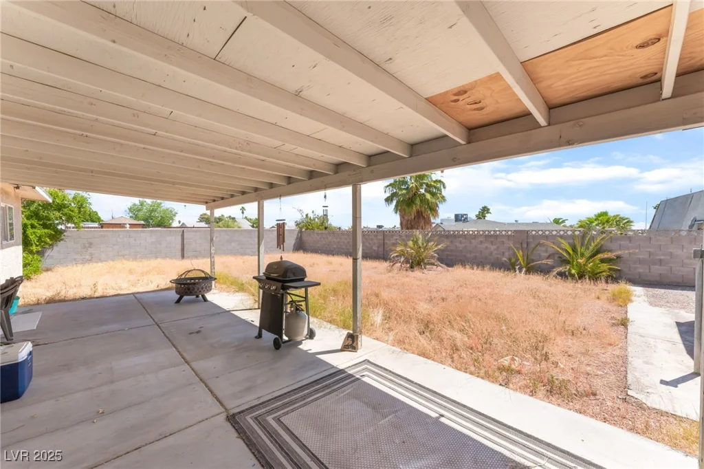 409 Antelope, Las Vegas, NV 89145