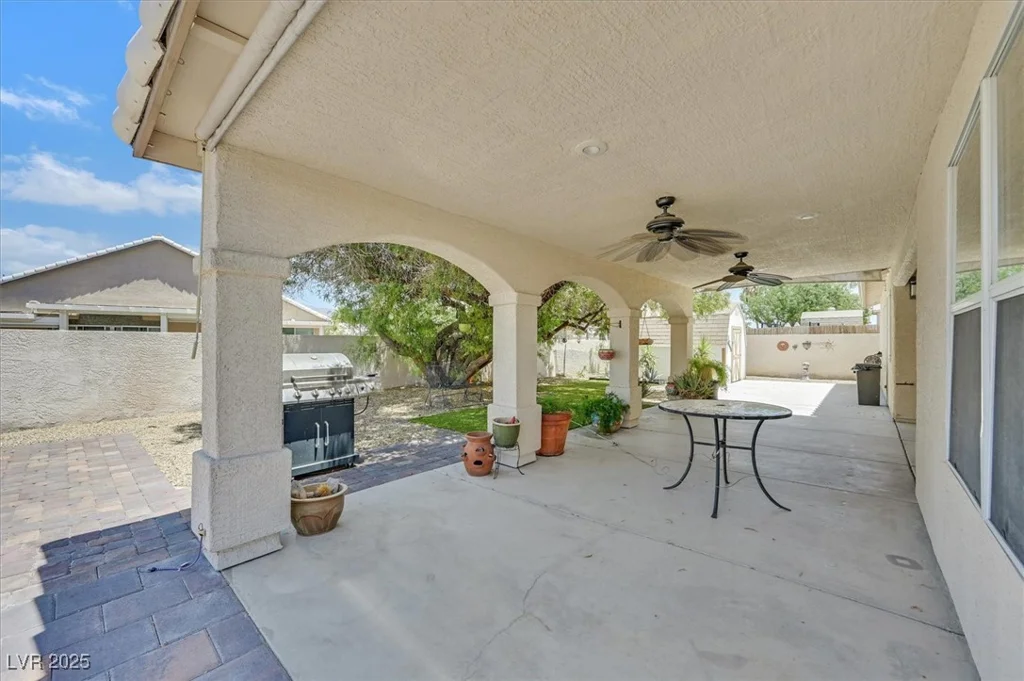 6920 Haven Hollow, Las Vegas, NV 89130