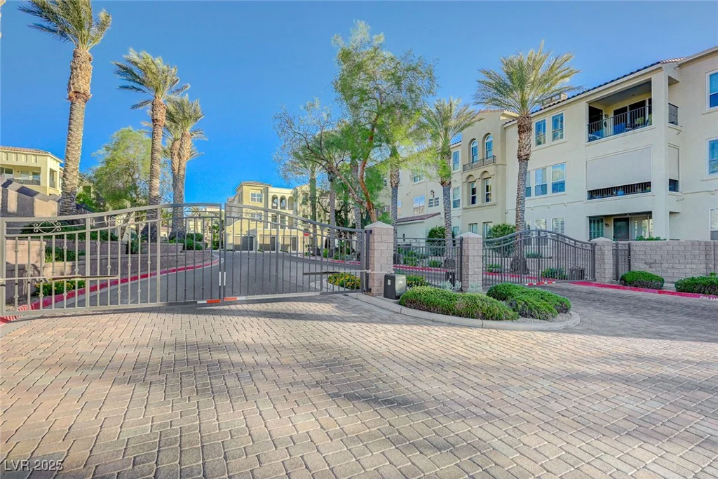 2555 Hampton, Henderson, NV 89052