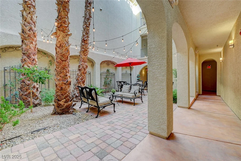 2555 Hampton, Henderson, NV 89052