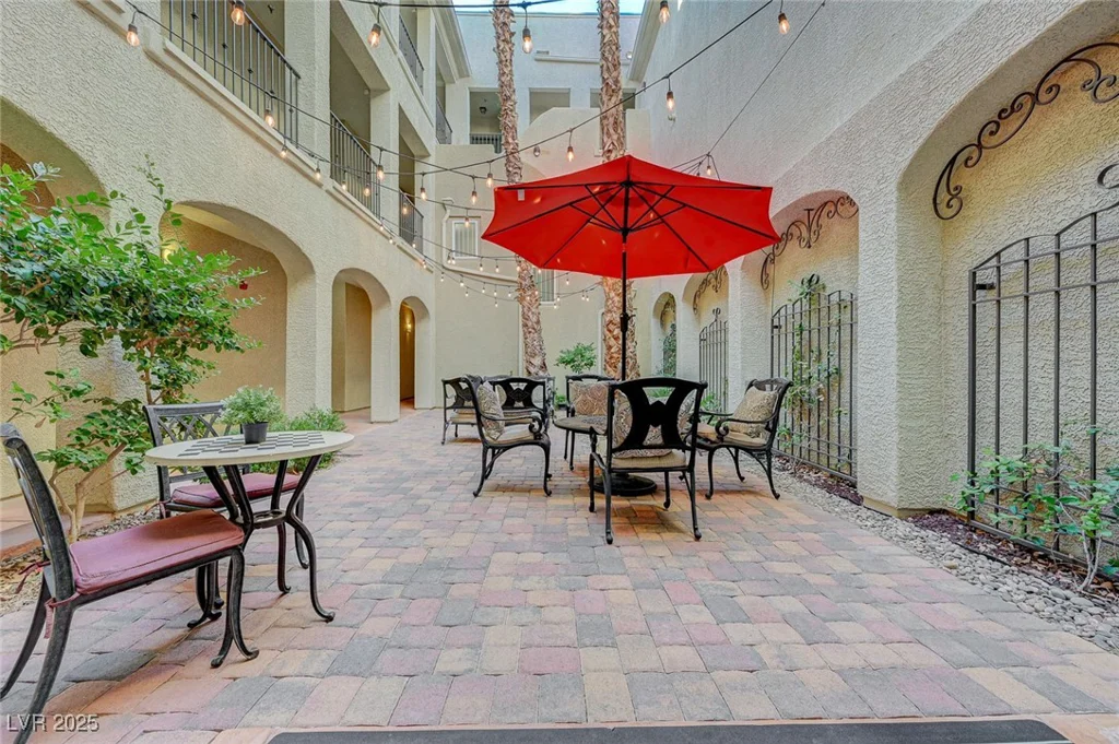 2555 Hampton, Henderson, NV 89052