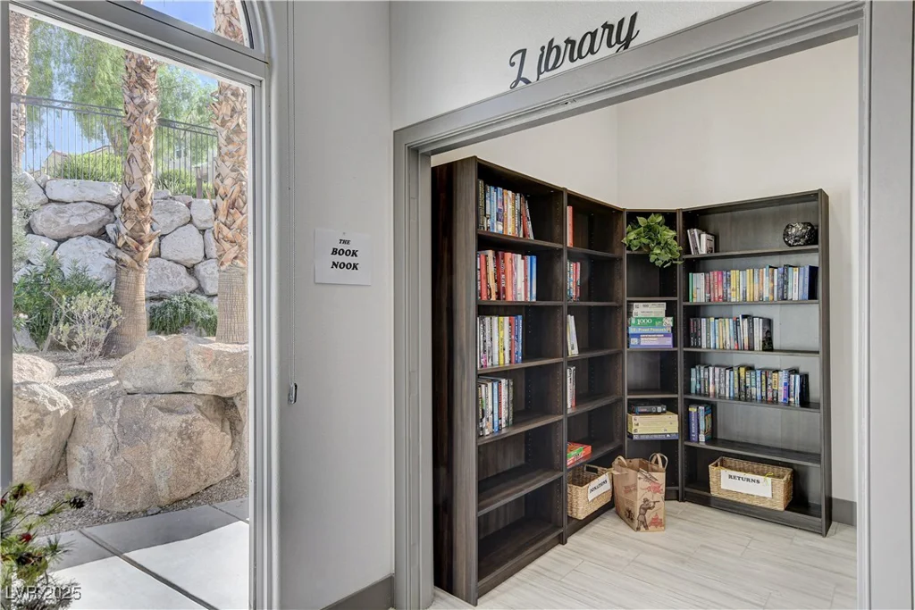 2555 Hampton, Henderson, NV 89052