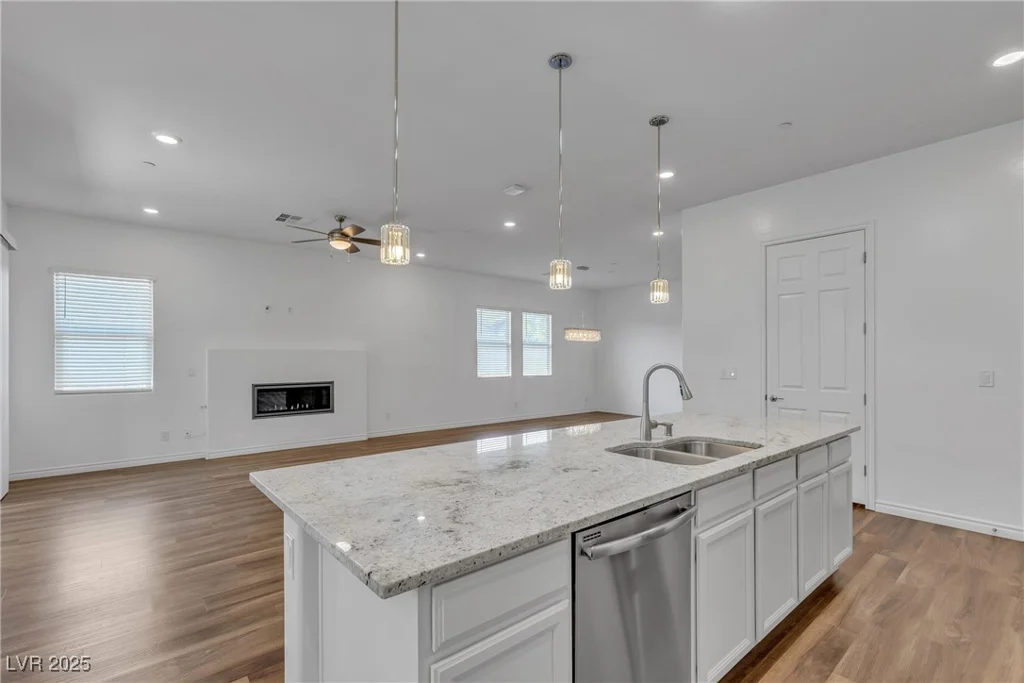 660 Otter Brook, Henderson, NV 89011