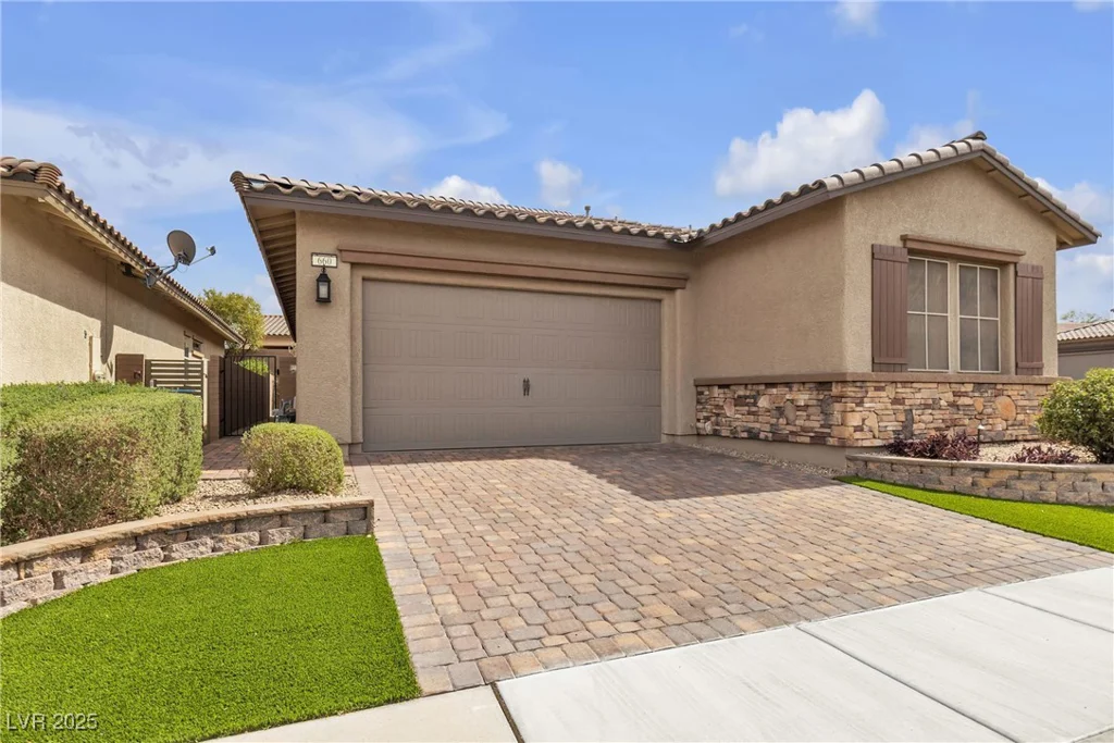 660 Otter Brook, Henderson, NV 89011