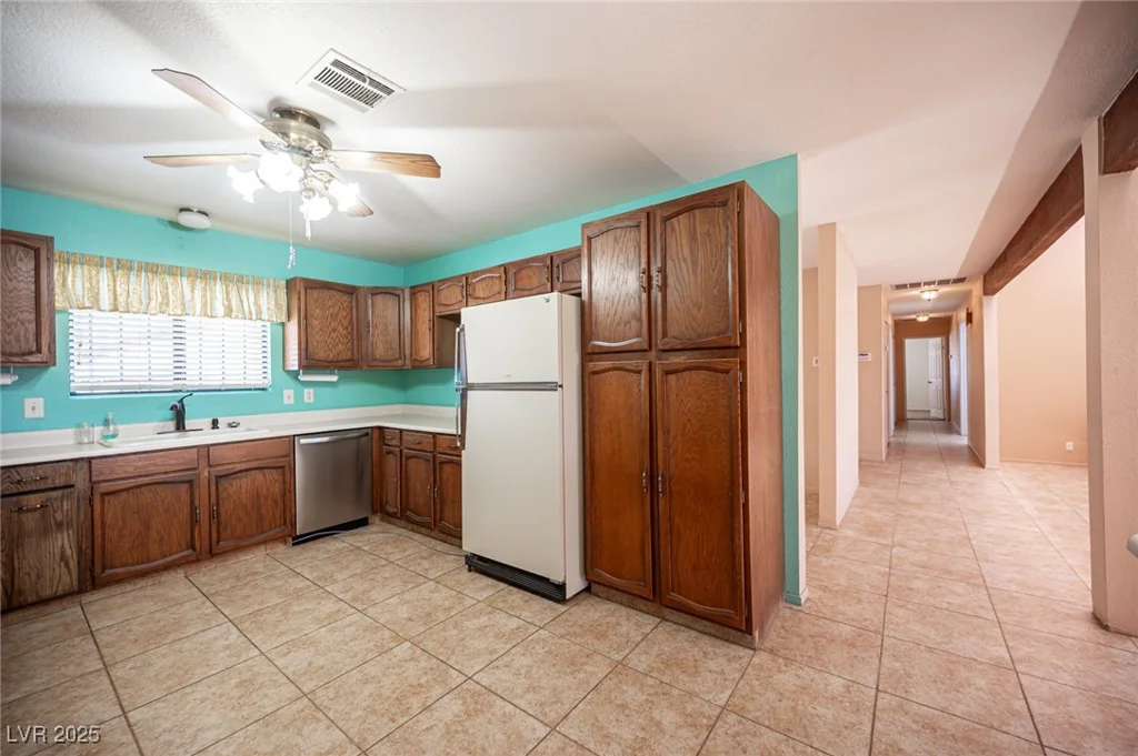 3790 Moberly, Las Vegas, NV 89139