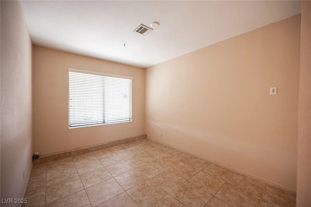 3790 Moberly, Las Vegas, NV 89139