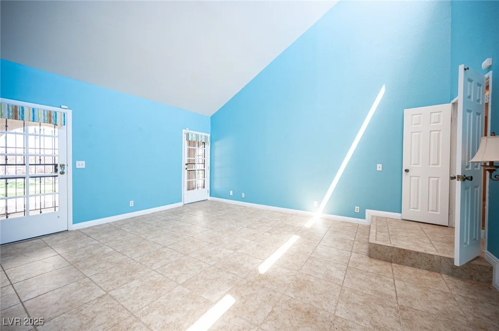 3790 Moberly, Las Vegas, NV 89139
