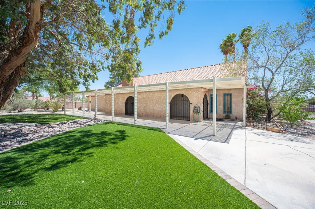 3790 Moberly, Las Vegas, NV 89139