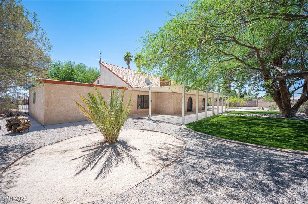 3790 Moberly, Las Vegas, NV 89139
