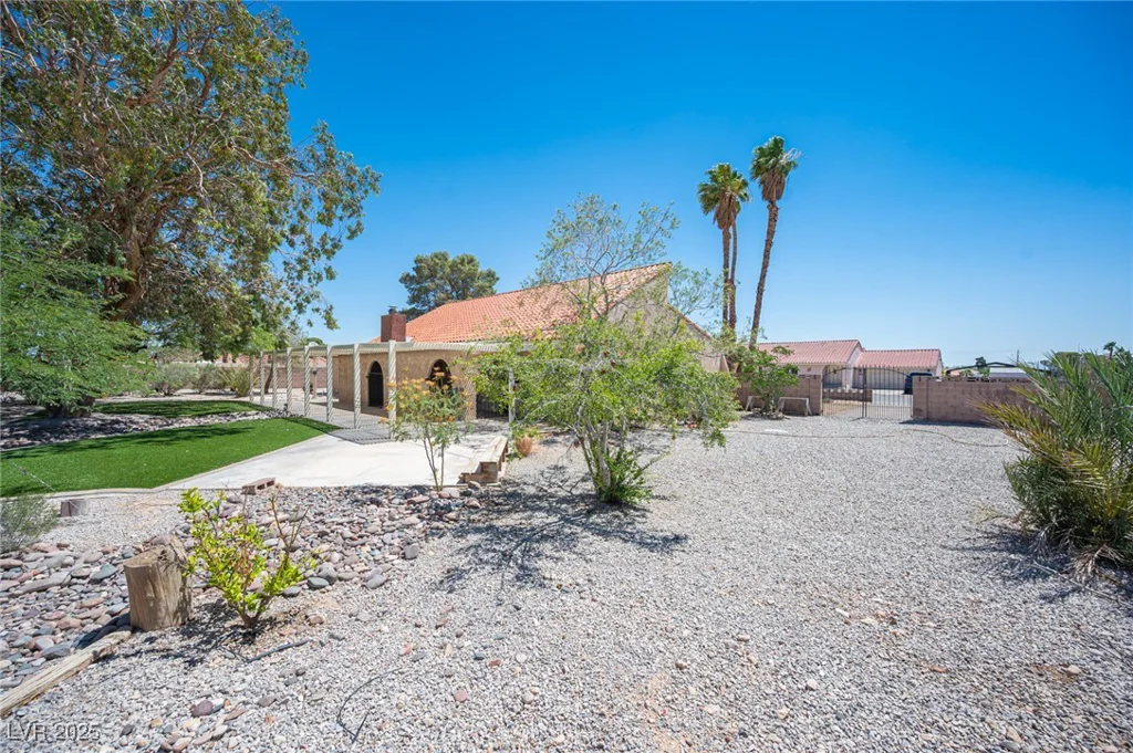 3790 Moberly, Las Vegas, NV 89139
