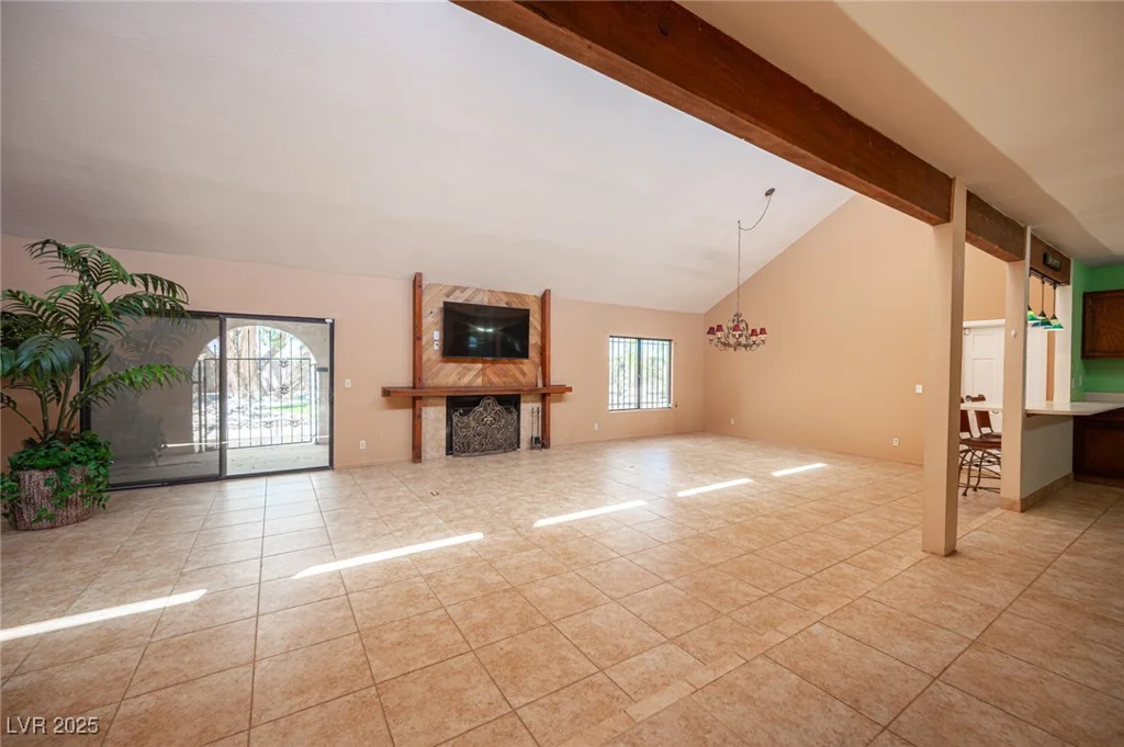 3790 Moberly, Las Vegas, NV 89139