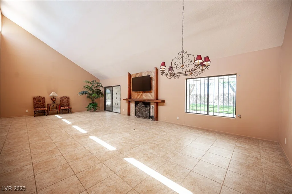 3790 Moberly, Las Vegas, NV 89139