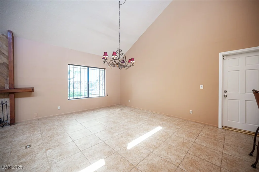 3790 Moberly, Las Vegas, NV 89139