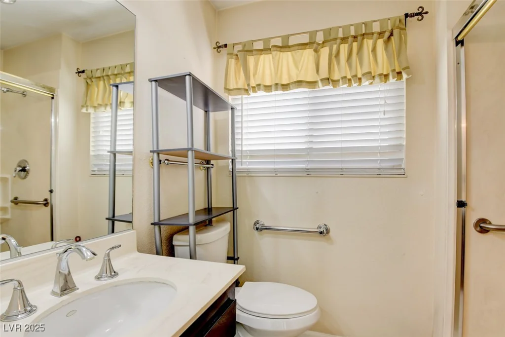 6822 Garden Grove, Las Vegas, NV 89103