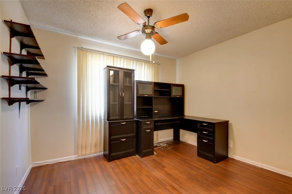 6822 Garden Grove, Las Vegas, NV 89103