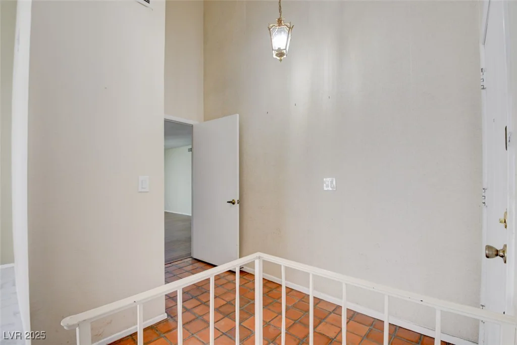 6822 Garden Grove, Las Vegas, NV 89103