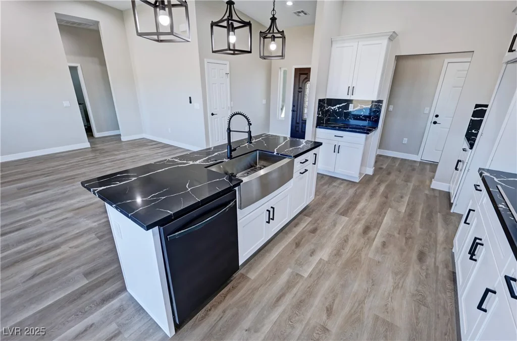 1800 Huckleberry, Pahrump, NV 89048