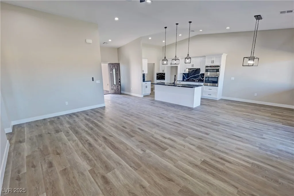 1800 Huckleberry, Pahrump, NV 89048