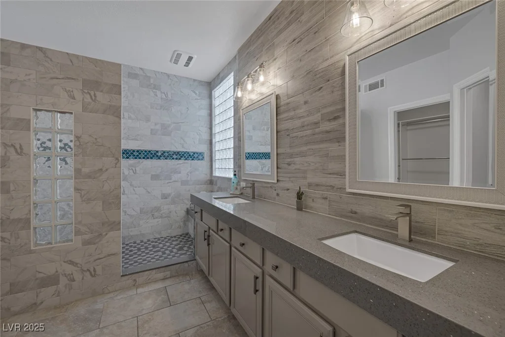 12 Golden View, Henderson, NV 89012