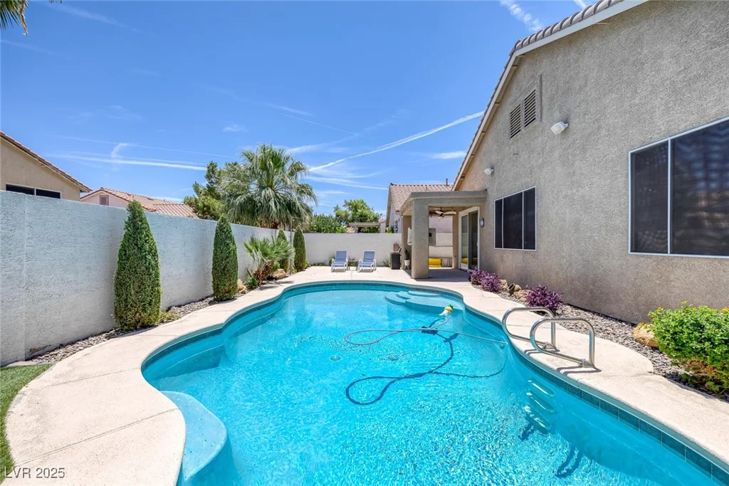 12 Golden View, Henderson, NV 89012