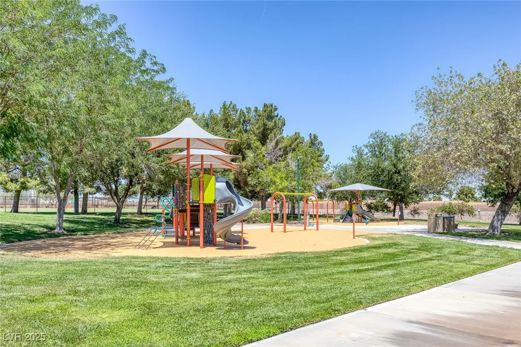 12 Golden View, Henderson, NV 89012